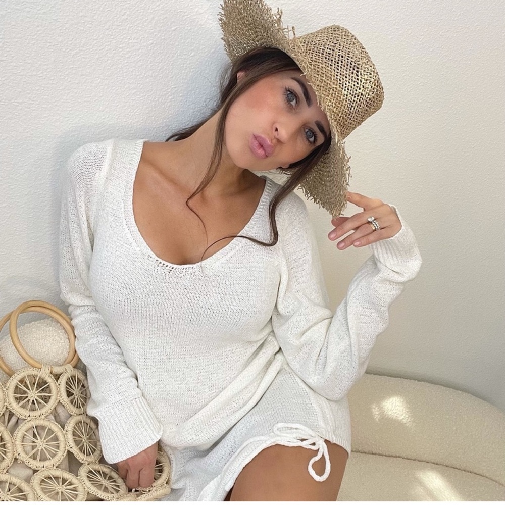 Set a trend open back knit dress
